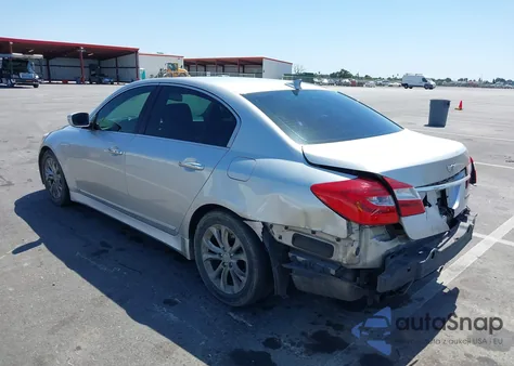 2012 Hyundai Genesis 3.8 z USA, uszkodzony, nr VIN KMHGC4DD3CU196678